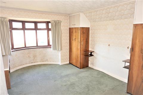 27 Green Way, Bromley, BR2 8EZ