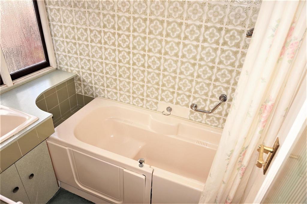 Family bathroom