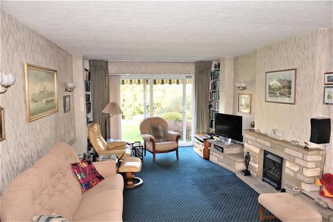 215 Bourne Vale, Bromley, BR2 7LX