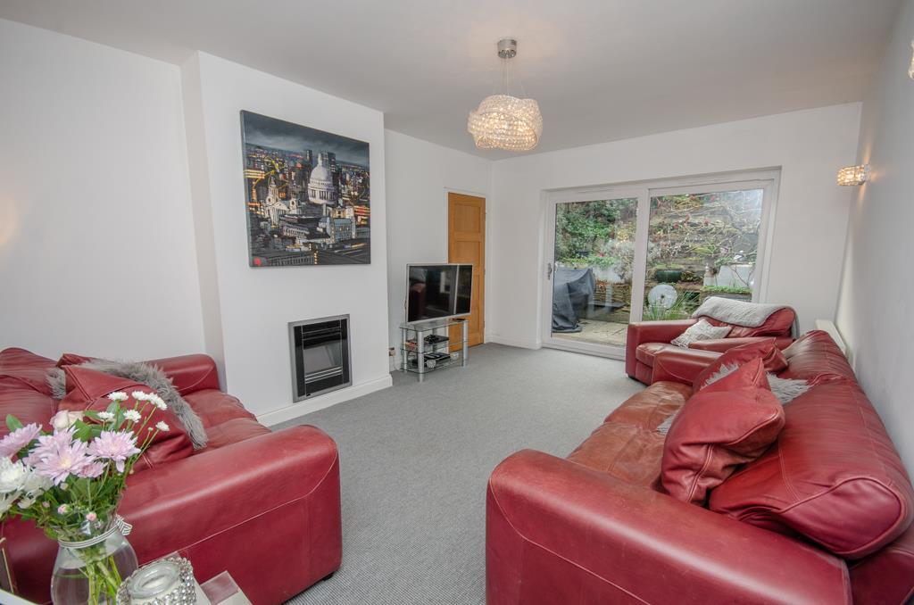 Valley Gardens, Downend, Bristol, BS16 6SF 3 bed bungalow for sale £