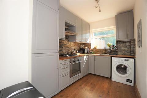 9 Bell Hagg Road, Sheffield, S6 5BR