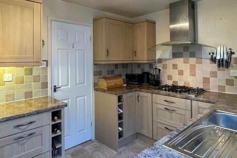 42 Abbeydale Grove, Leeds, LS5 3RE