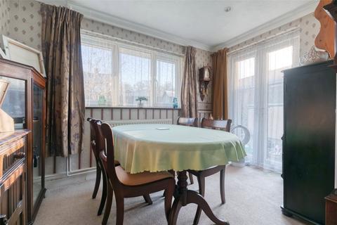 3 bedroom end of terrace house for sale - Brownrigg Crescent, Bracknell, Berkshire, RG12
