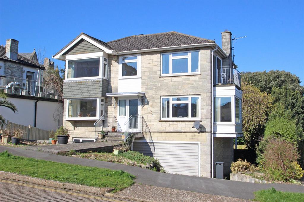23 Westfield Park, Ryde 5 bed detached house for sale £550,000