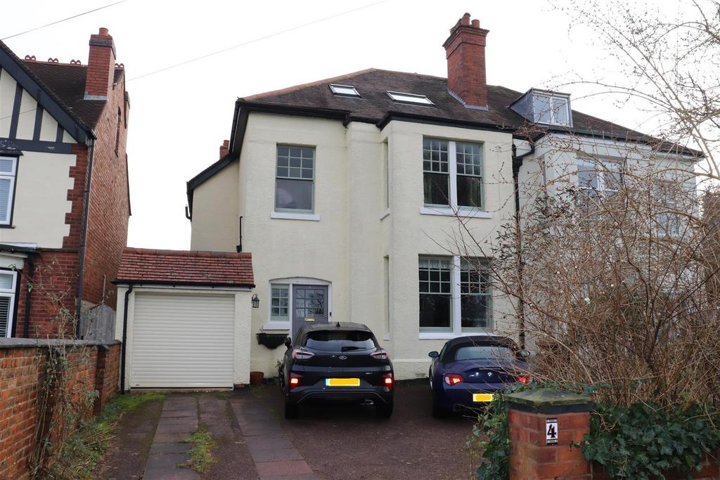 Leigh Road, Walsall 6 bed semidetached house £470,000
