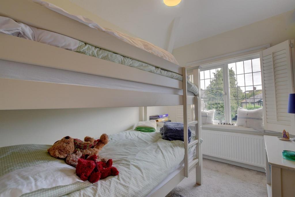 Bed 7.jpg