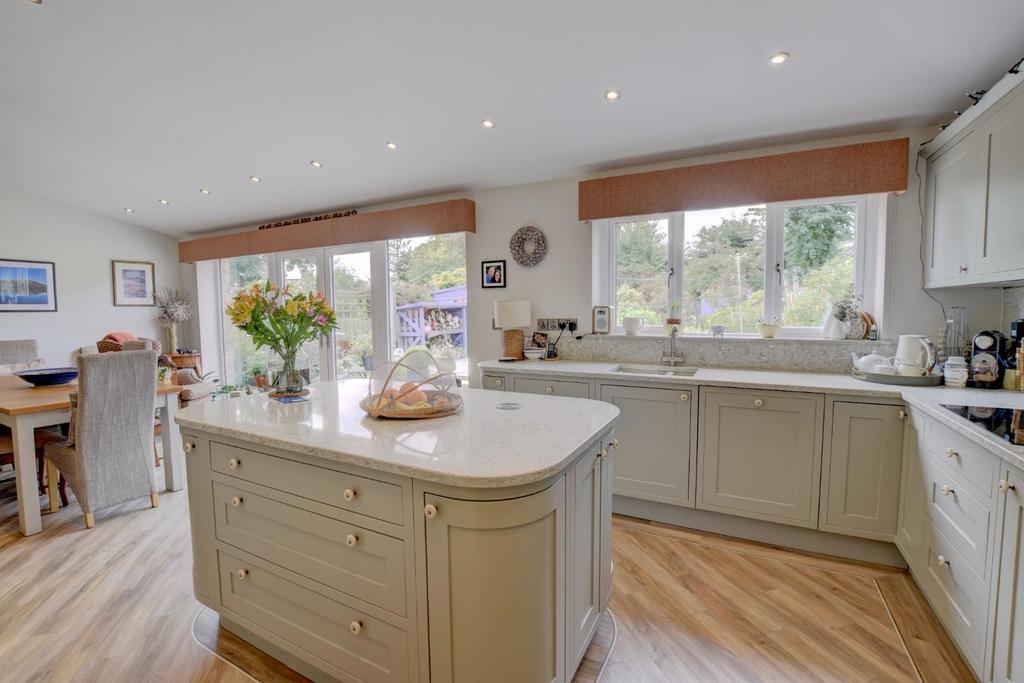 Kitchen 7.jpg