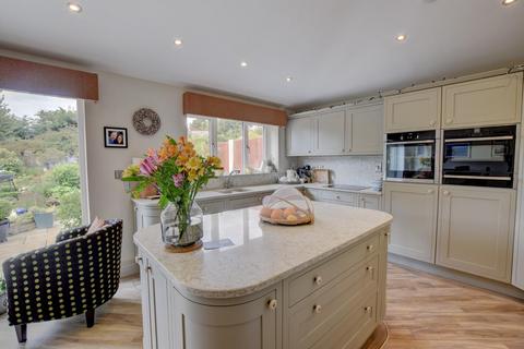 303 Gisburn Road, Barrowford, Nelson, BB9 6AU