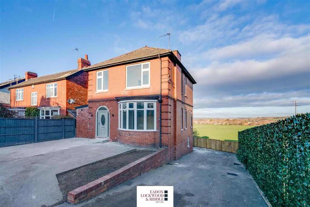 Front of Property 3.jpg