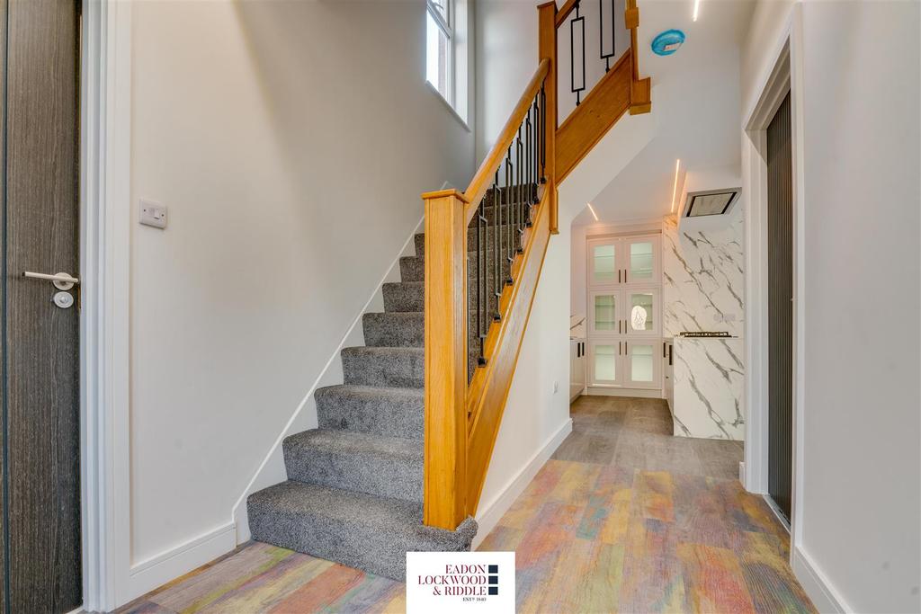 Entrance Hall.jpg