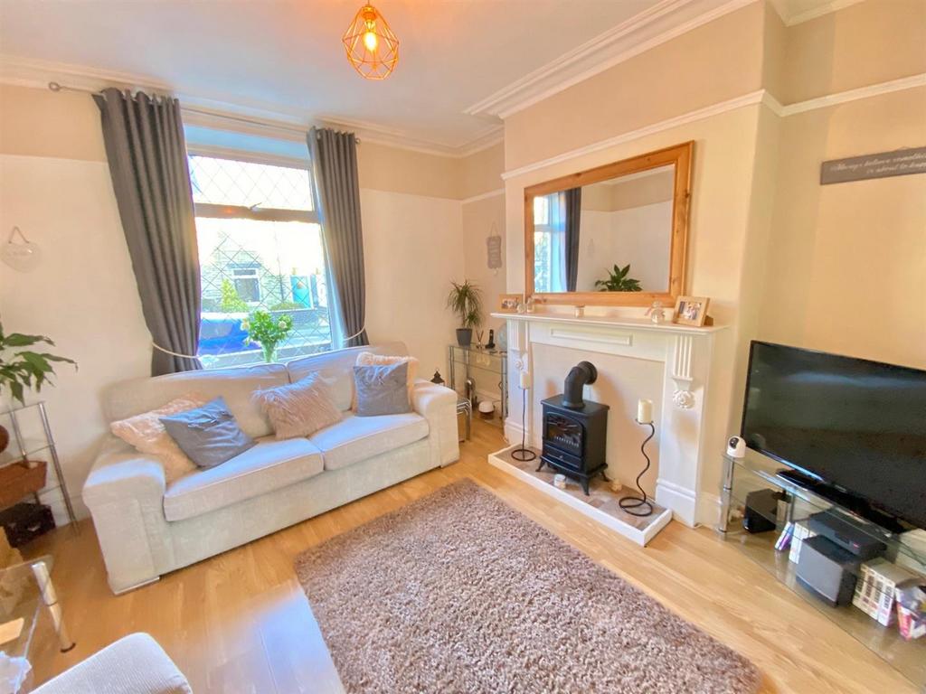 Waverley Road, Elland 3 bed terraced house for sale £190,000