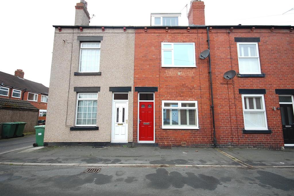 Lyndon Avenue, Garforth, Leeds, LS25 3 bed terraced house £199,995