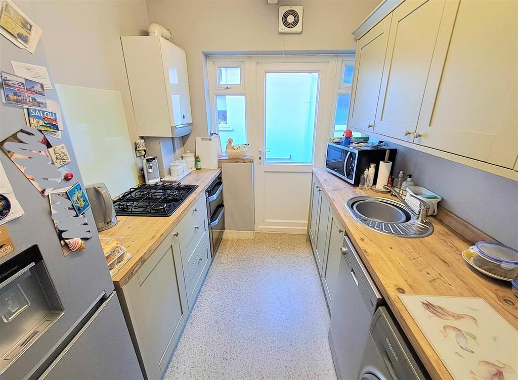 Elmay Road, Sheldon, Birmingham 2 bed semidetached bungalow for sale