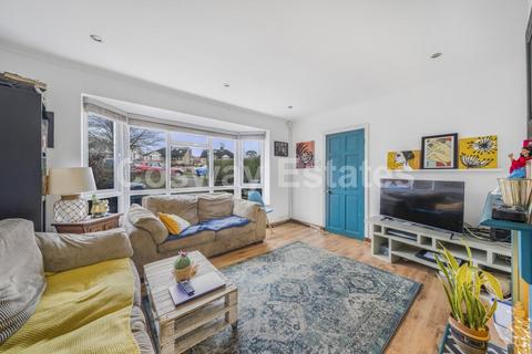 13 Woodcote Avenue, London, NW7 2PG