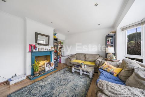 13 Woodcote Avenue, London, NW7 2PG