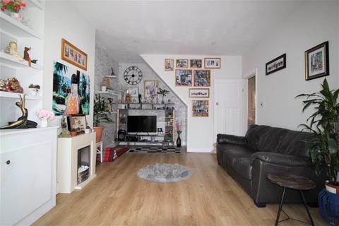 121 Ewell By Pass, Epsom, KT17 2PX