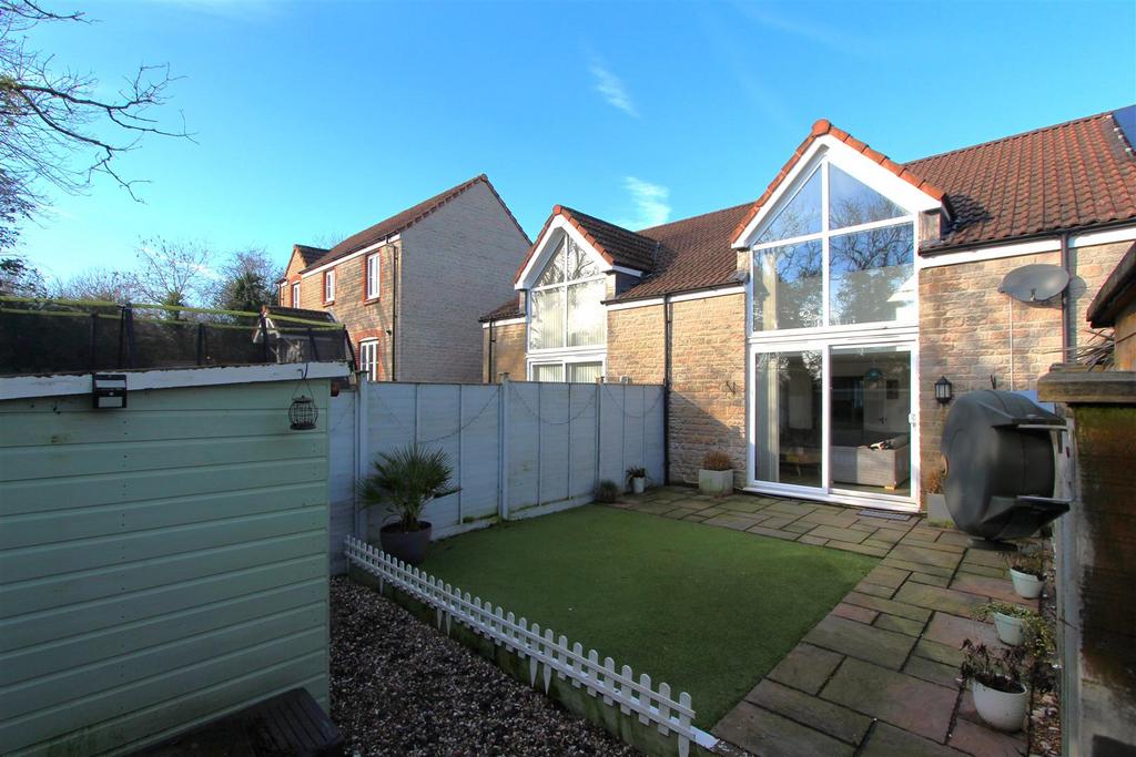 Southway Drive, Bristol 2 bed house £300,000