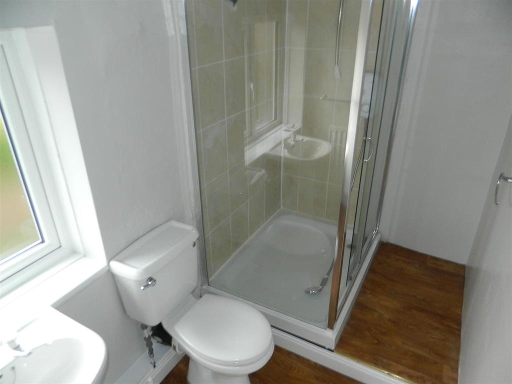 Bathroom.JPG