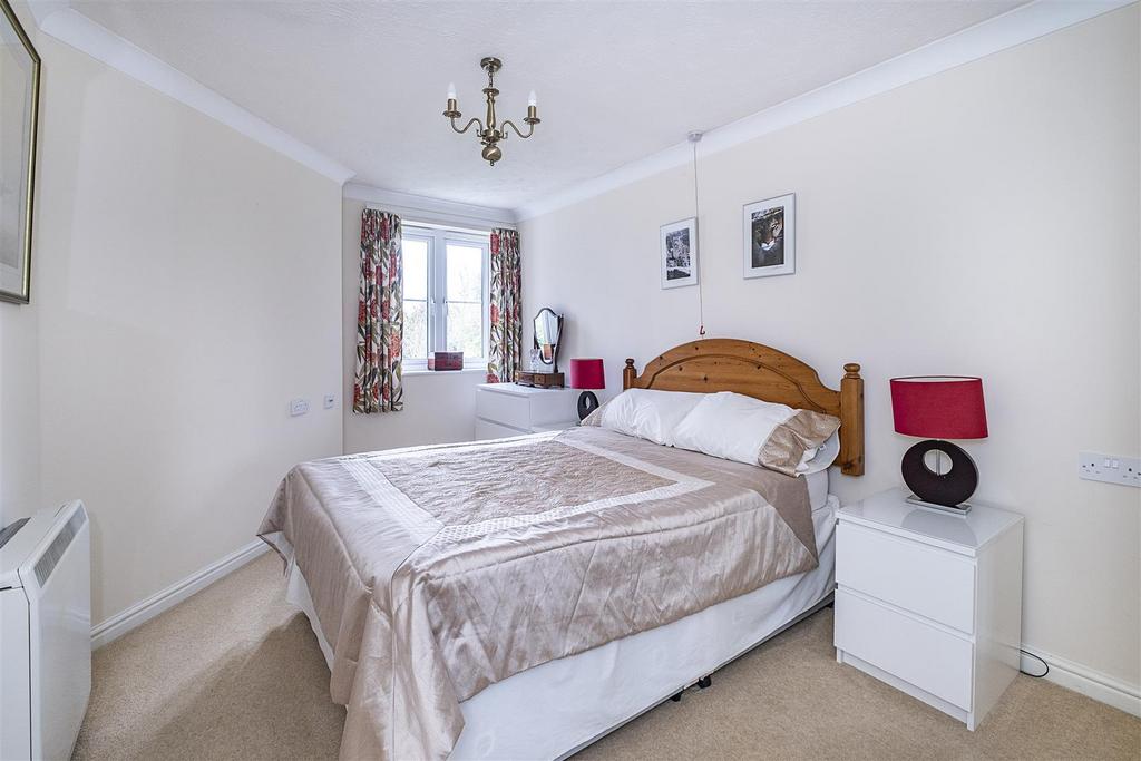20-lynton-court-007.jpg