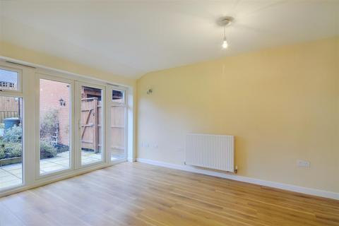4 Canberra Close, Castle Donington, Derby, DE74 2AF