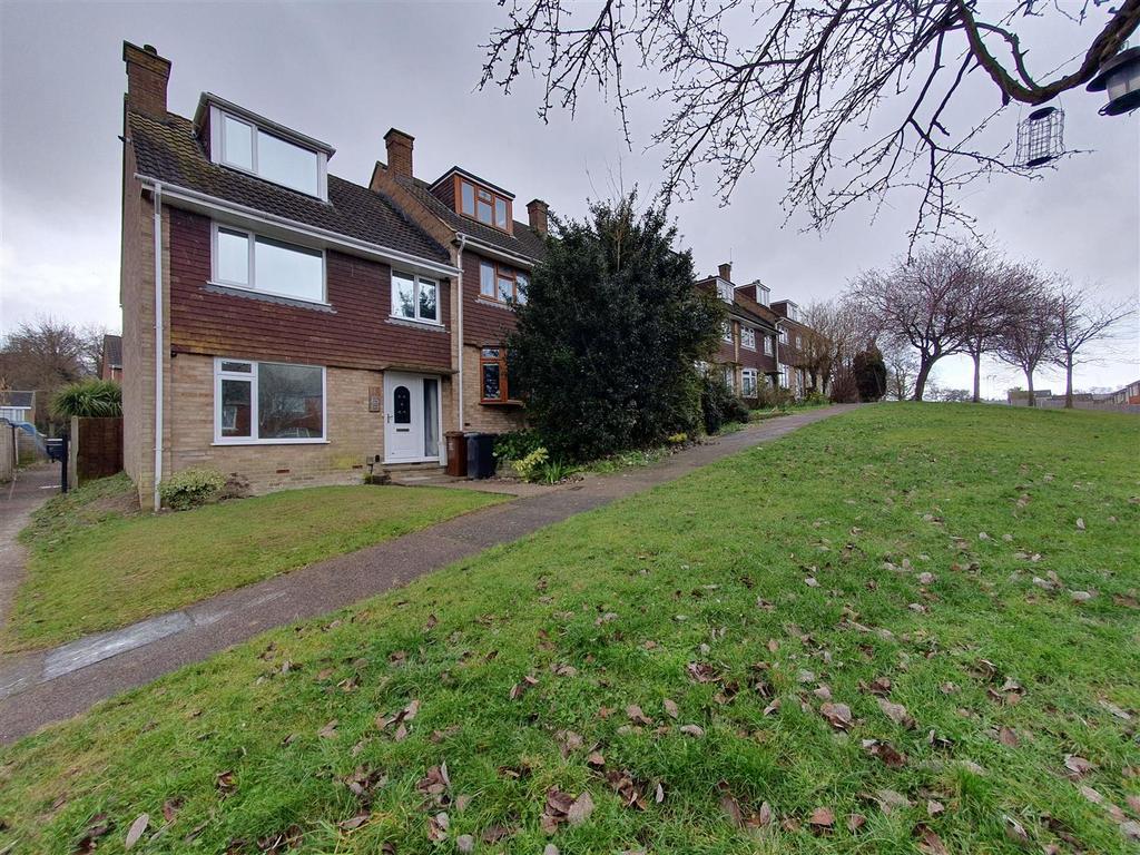 Sundridge Drive, Walderslade 4 bed end of terrace house for sale £325,000