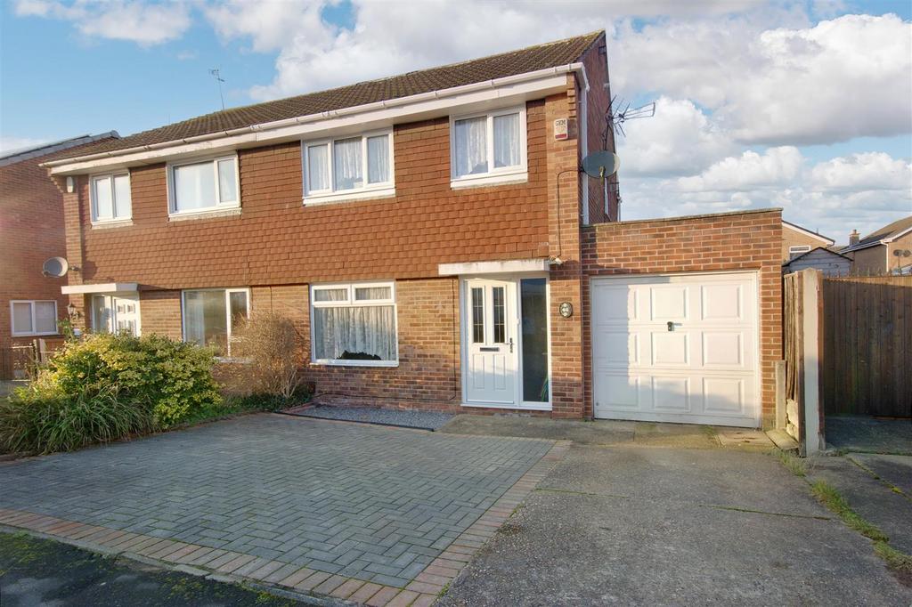 Calderdale Drive, Long Eaton 3 bed semidetached house for sale £225,000