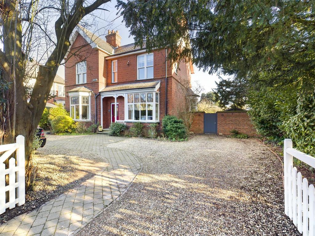 St. Johns Road, Driffield 5 bed detached house £630,000