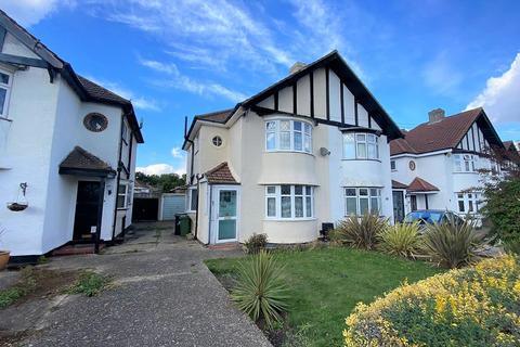 62 Crest View Drive, Petts Wood, Orpington, BR5 1BY