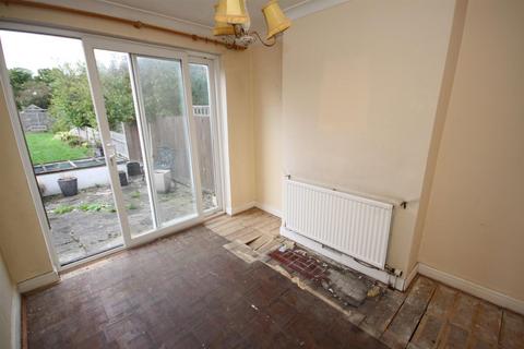 62 Crest View Drive, Petts Wood, Orpington, BR5 1BY