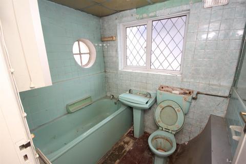 62 Crest View Drive, Petts Wood, Orpington, BR5 1BY