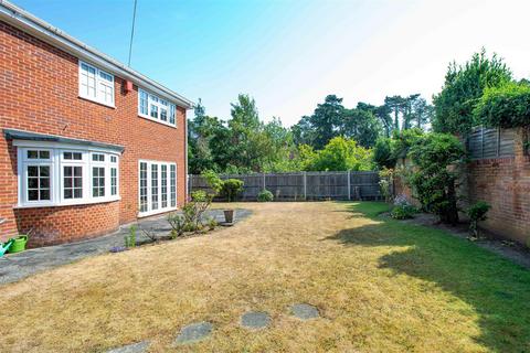 20 Yester Road, Chislehurst, BR7 5LT