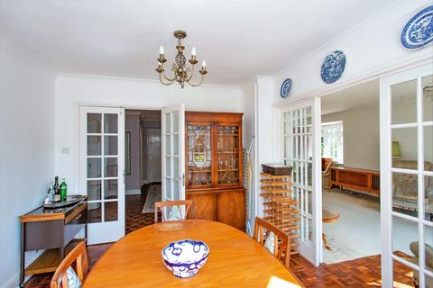 20 Yester Road, Chislehurst, BR7 5LT