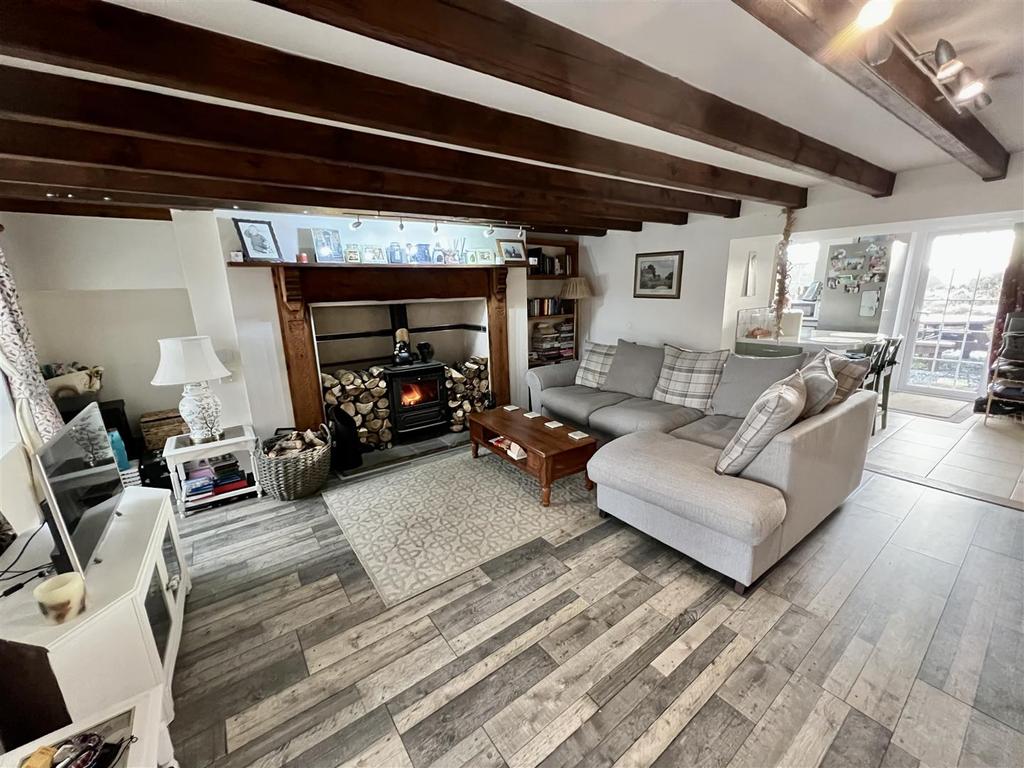 Felindre, Swansea 3 bed detached house £415,000