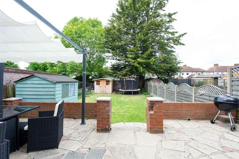 4 bedroom end of terrace house for sale - Faringdon Avenue, Bromley