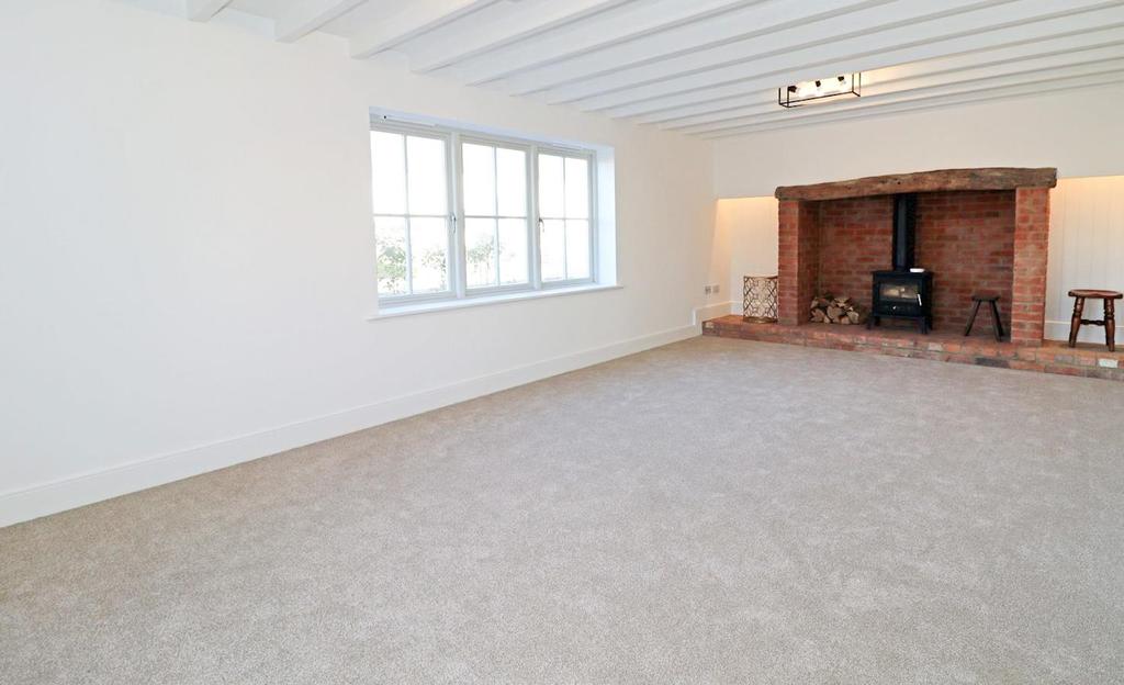 White Horse Gardens, Ettington 5 bed detached house £2,450 pcm (£565 pw)