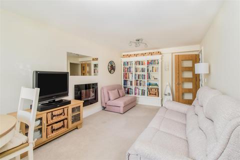 1 bedroom apartment for sale - Centenary Place, 1 Southchurch Boulevard, Southend-On-Sea