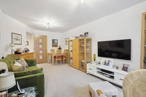 1 bedroom apartment for sale, Churchfield Road, Walton-On-Thames