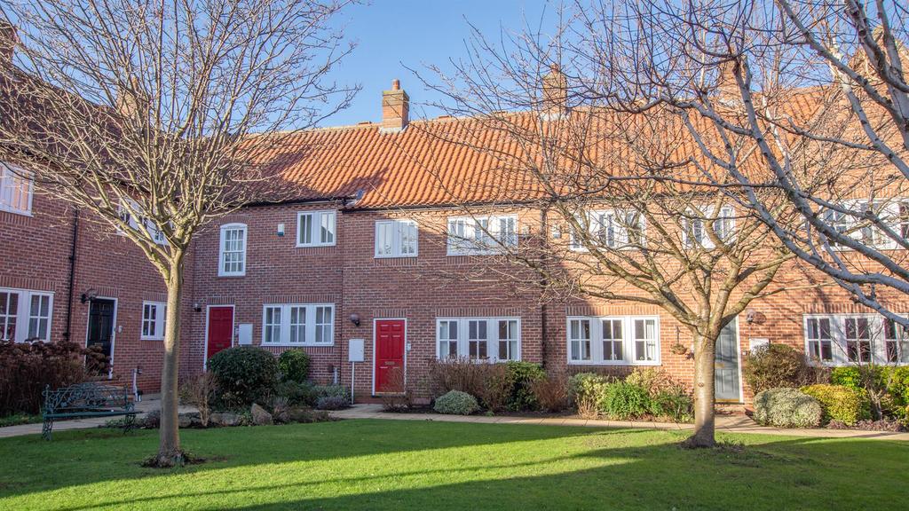 St. Andrew Place, York City Centre, YO1 7BP 3 bed townhouse £1,500