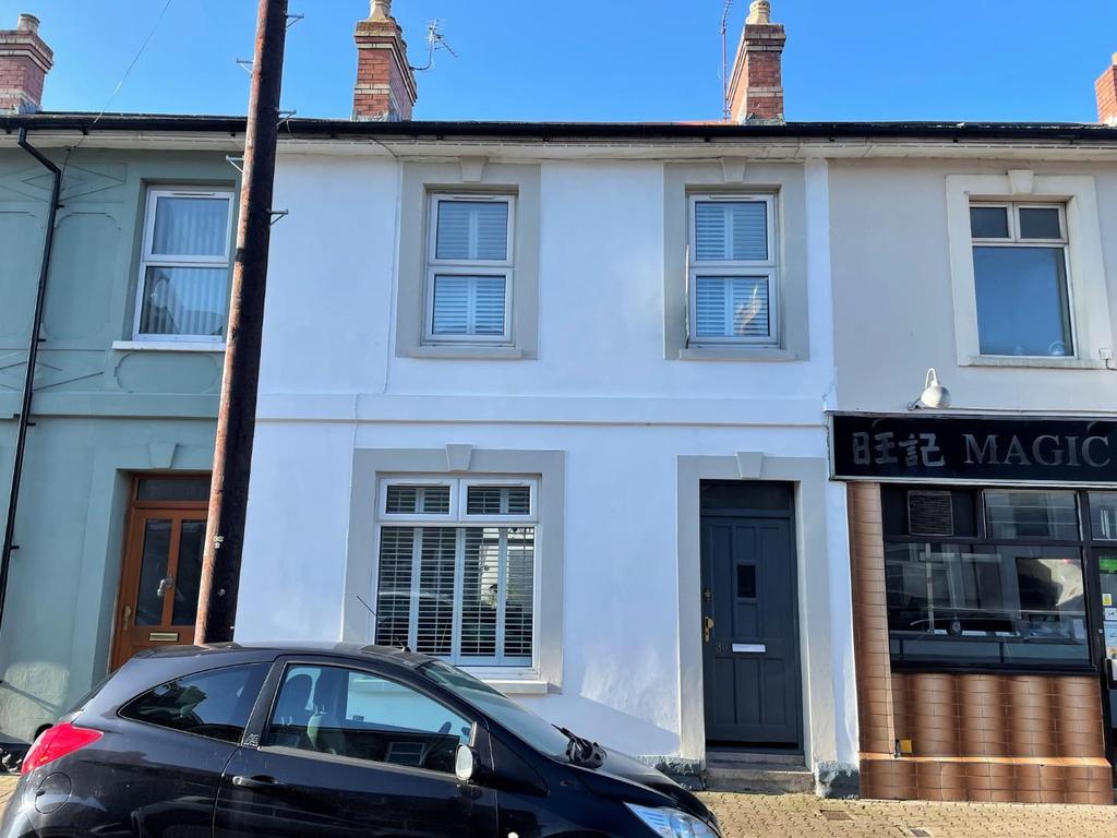 Glebe Street, Penarth 2 bed terraced house £310,000