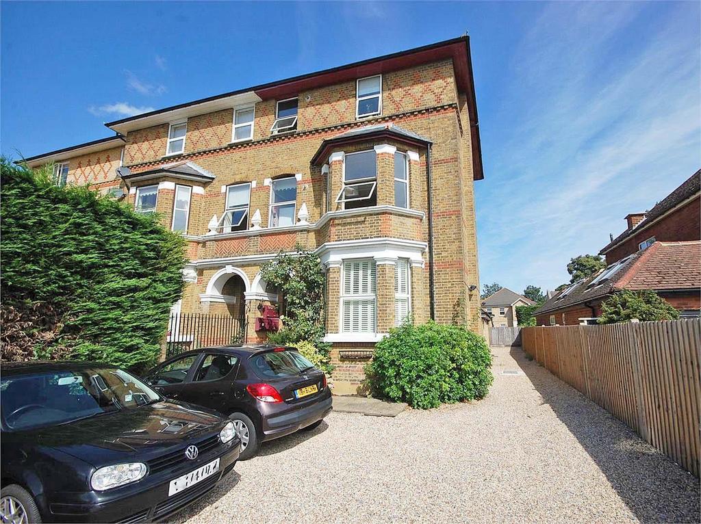 Oldfield Road, Hampton 1 bed flat for sale £135,000