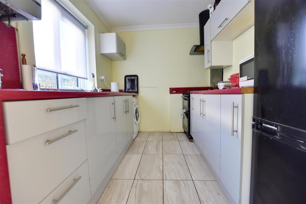 Bembrook Road, Hastings 3 bed semidetached house £315,000