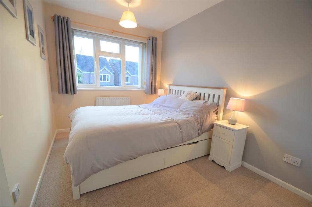 Bed 1.JPG