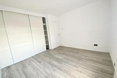 2 bedroom flat to rent - Allesley Court, Coventry