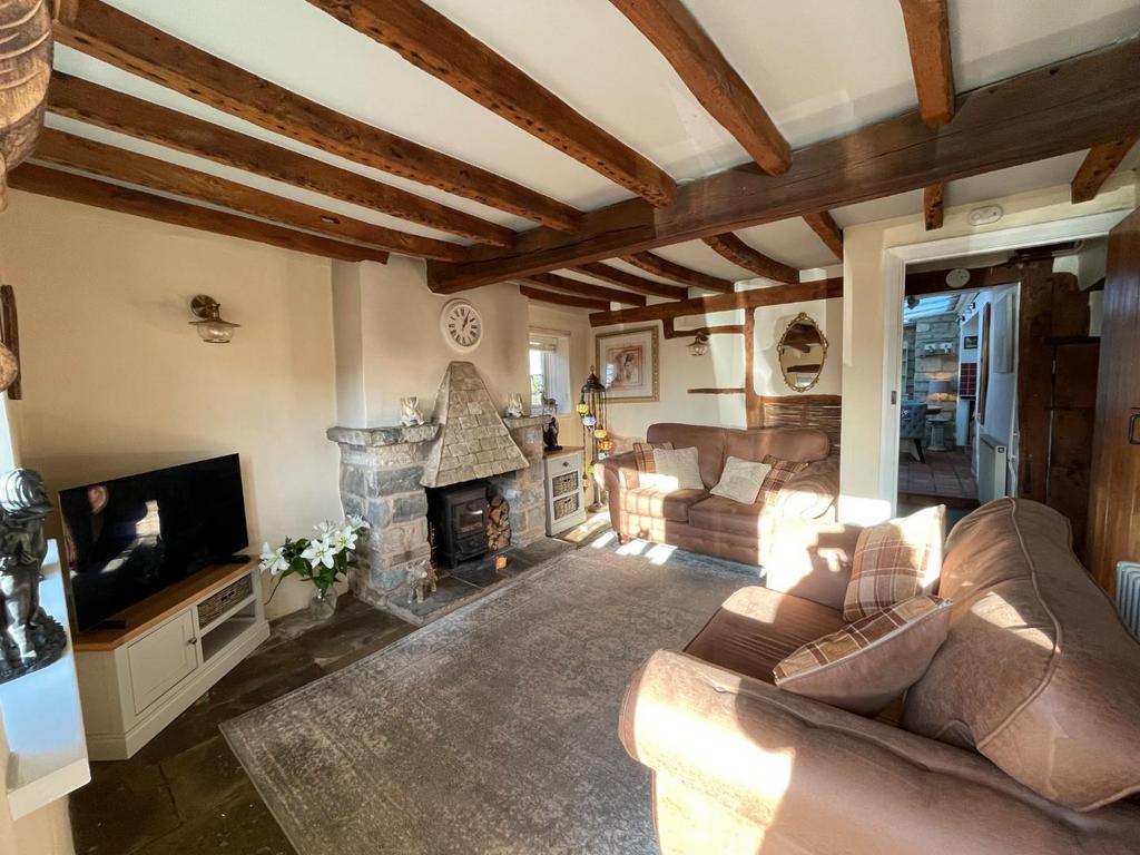 Grange Road, BidfordonAvon 3 bed cottage £345,000