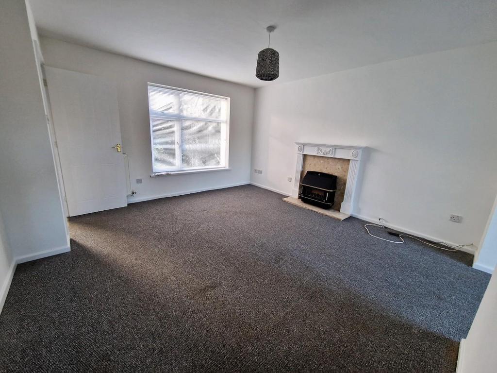Parc Bryn Derwen, Llanharan, Pontyclun, CF72 9TX 5 bed detached house £285,000