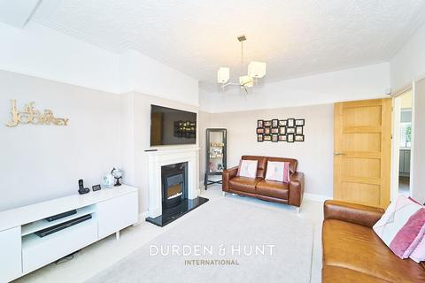 9 Netherpark Drive, Romford, RM2 5RJ