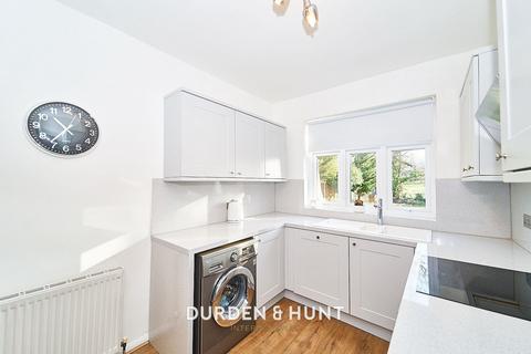 9 Netherpark Drive, Romford, RM2 5RJ