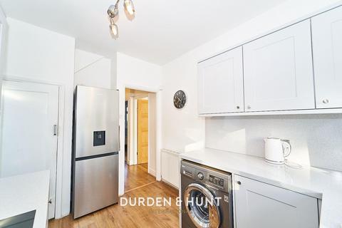 9 Netherpark Drive, Romford, RM2 5RJ