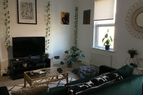 2 bedroom flat to rent - Langney Road, Eastbourne, BN21