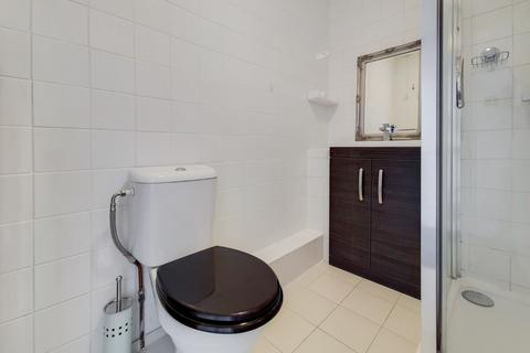 Flat C, 5 Torridon Road, London, SE6 1AQ